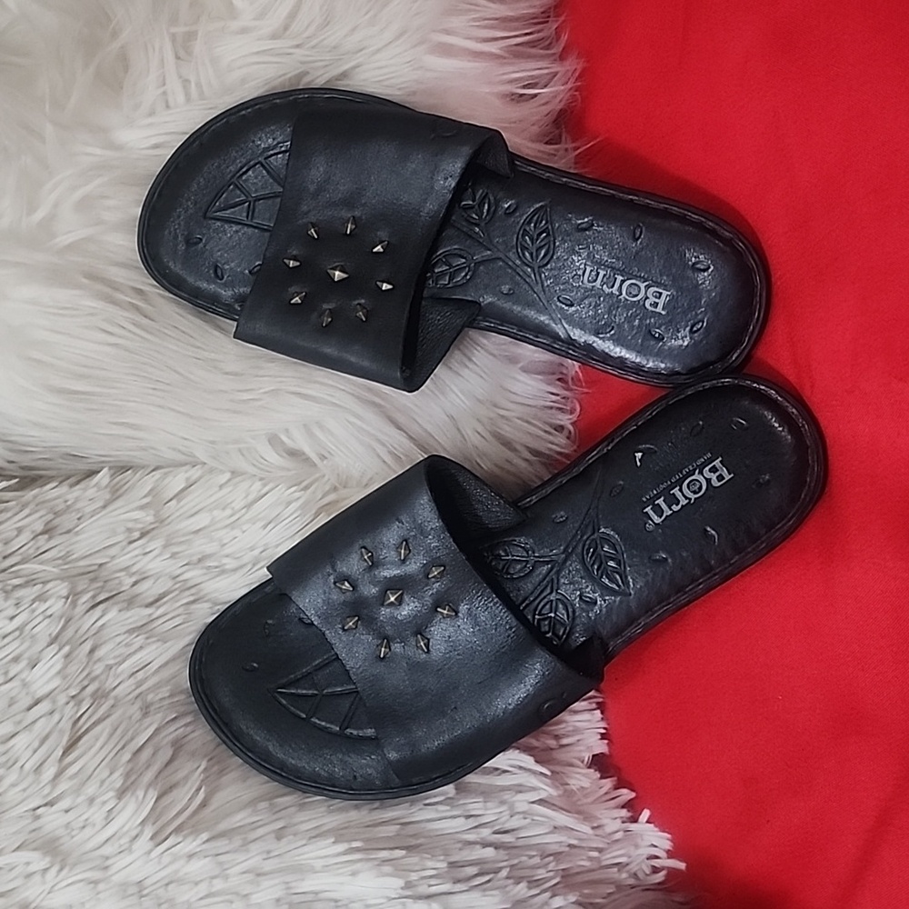 BORN SANDALS